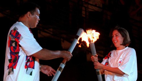 Пламя, взгляд, один из самых ярких моментов Олимпиады